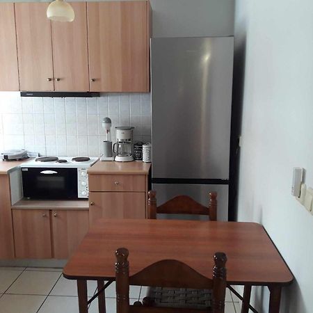 Simple, Calm And Center 2 Apartment Kalamata Luaran gambar