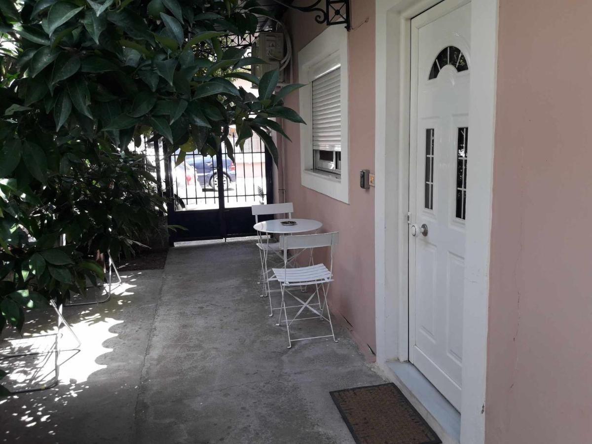 Simple, Calm And Center 2 Apartment Kalamata Luaran gambar