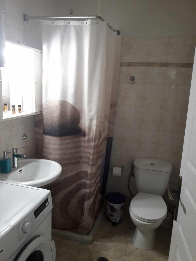 Simple, Calm And Center 2 Apartment Kalamata Luaran gambar
