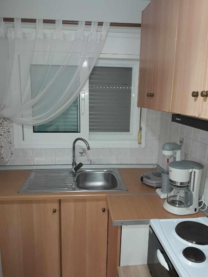 Simple, Calm And Center 2 Apartment Kalamata Luaran gambar