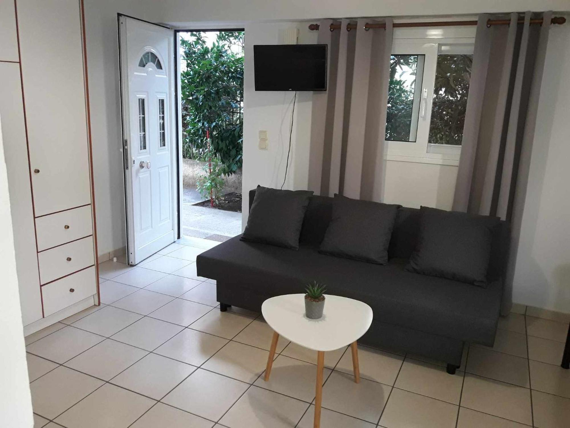 Simple, Calm And Center 2 Apartment Kalamata Luaran gambar